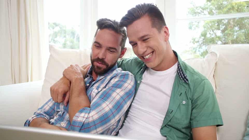 rencontre en ligne gay a Fort-de-France