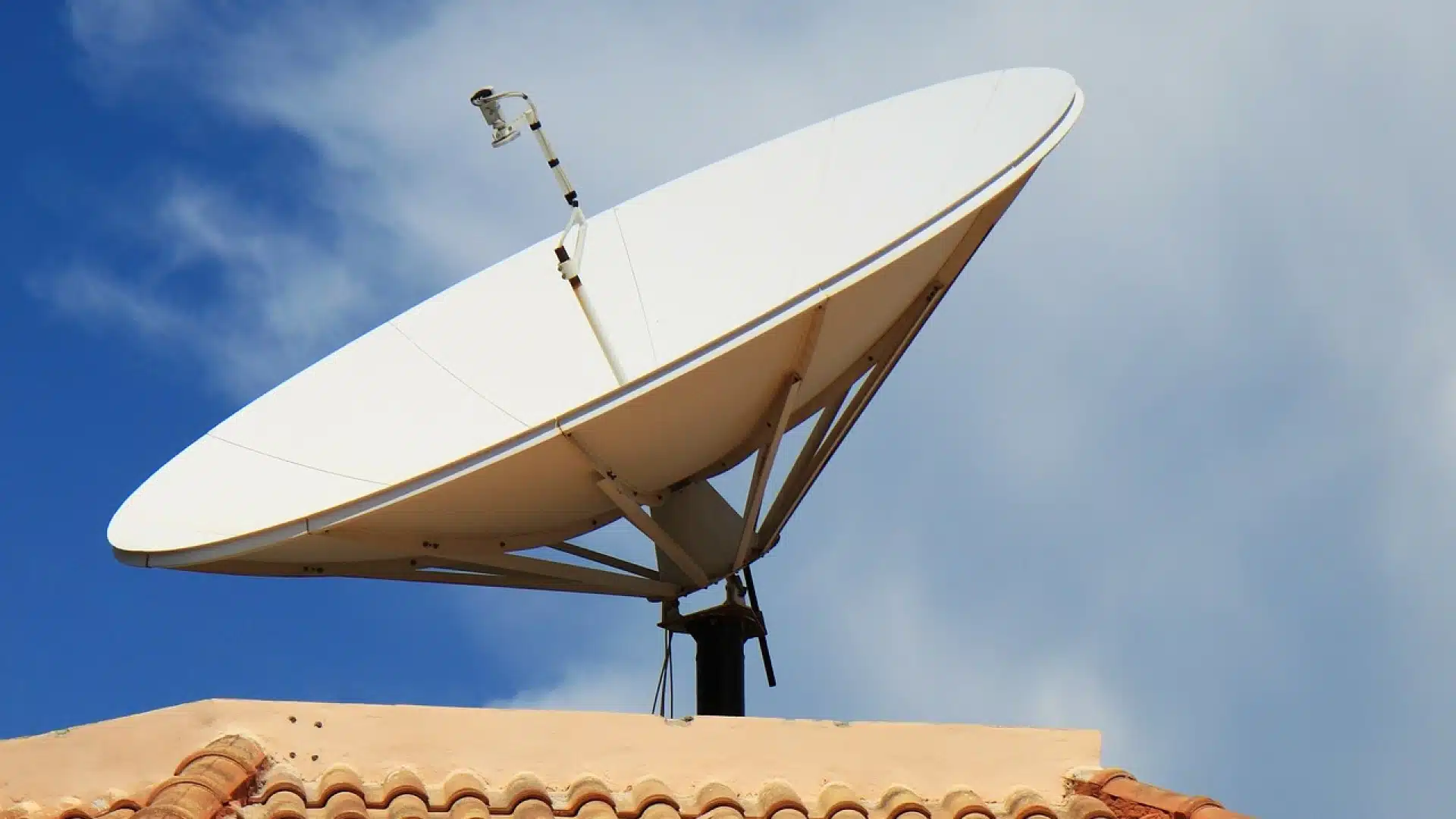 2 lieux où la réception satellite collective est un atout