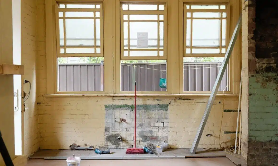 Rénovation et décoration intérieure : astuces pour personnaliser et valoriser son bien immobilier