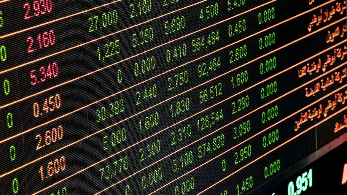 Comprendre les évolutions du marché financier actuel : analyse approfondie