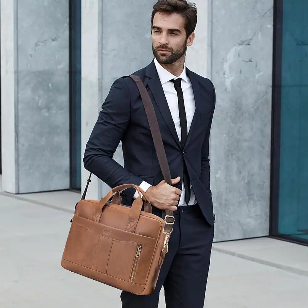 Les sacoches pour homme le choix idéal pour transporter ses affaires avec classe