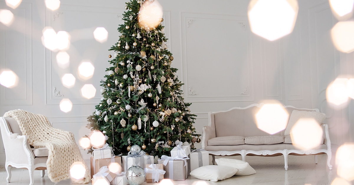 Comment bien décorer un sapin de Noël ? Athlon News