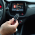 Clé de voiture moderne dans la Renault Clio 4