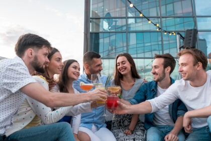 Comment organiser un afterwork original et fun à Paris ?