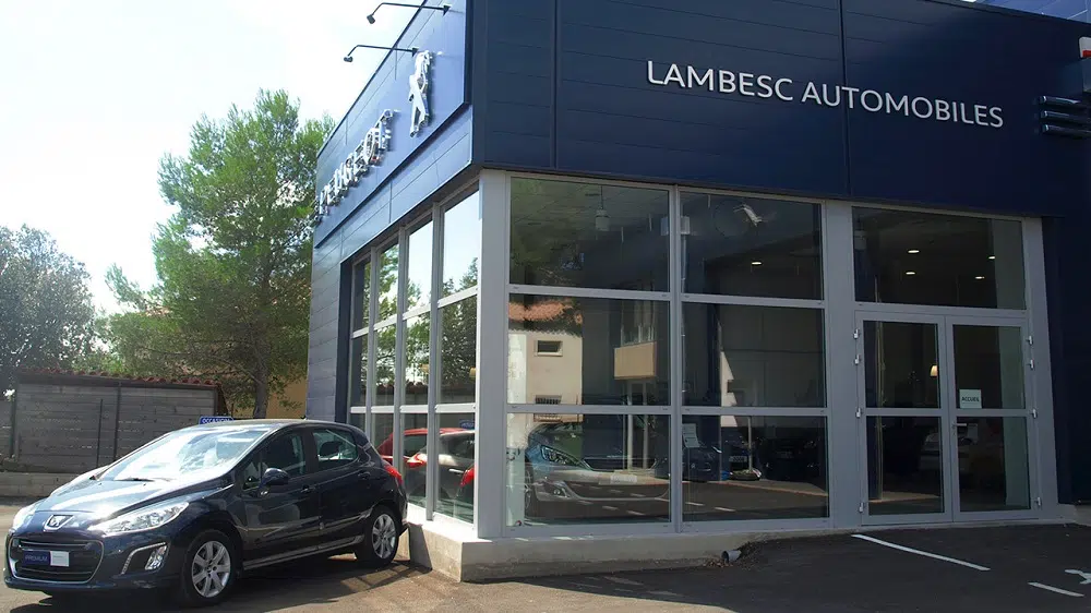 Faire affaire avec un garage Peugeot à Lambesc