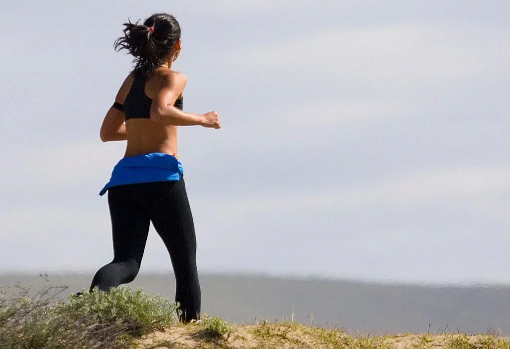 Comment être stylé pour faire du sport en été ?