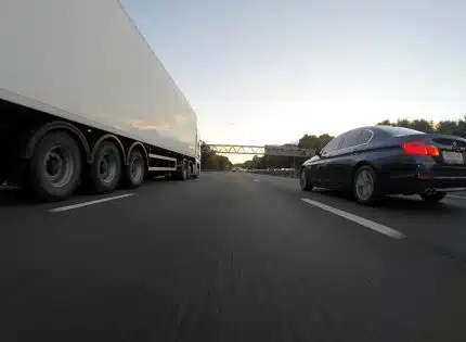 Louer un camion de déménagement avec chauffeur : avantages et inconvénients